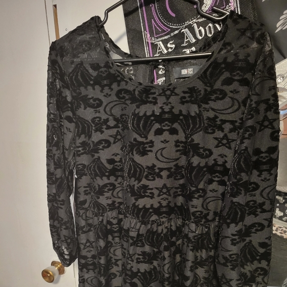 NEW WITH TAG Iron fist Ash Costello "Bat royalty" dress - Picture 6 of 8